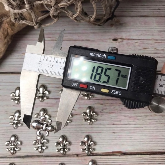 NEW Fleur De Lis Silver Tone METAL Beads DIY jewelry making supplies Craft Lot - Picture 14 of 15